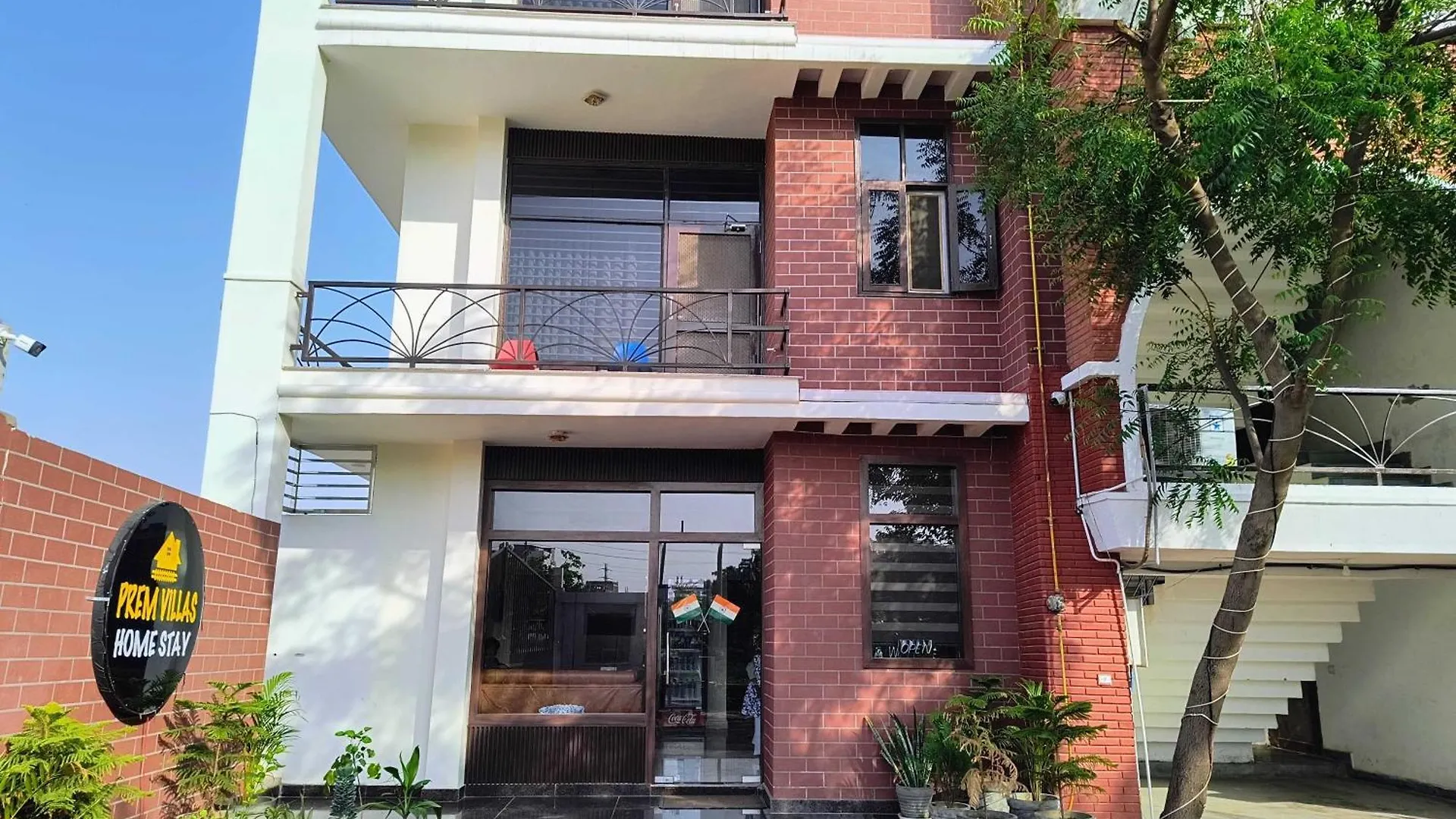 Hotel Collection O Taj East Metro Station Formerly Prem Villas Home Stay Agra