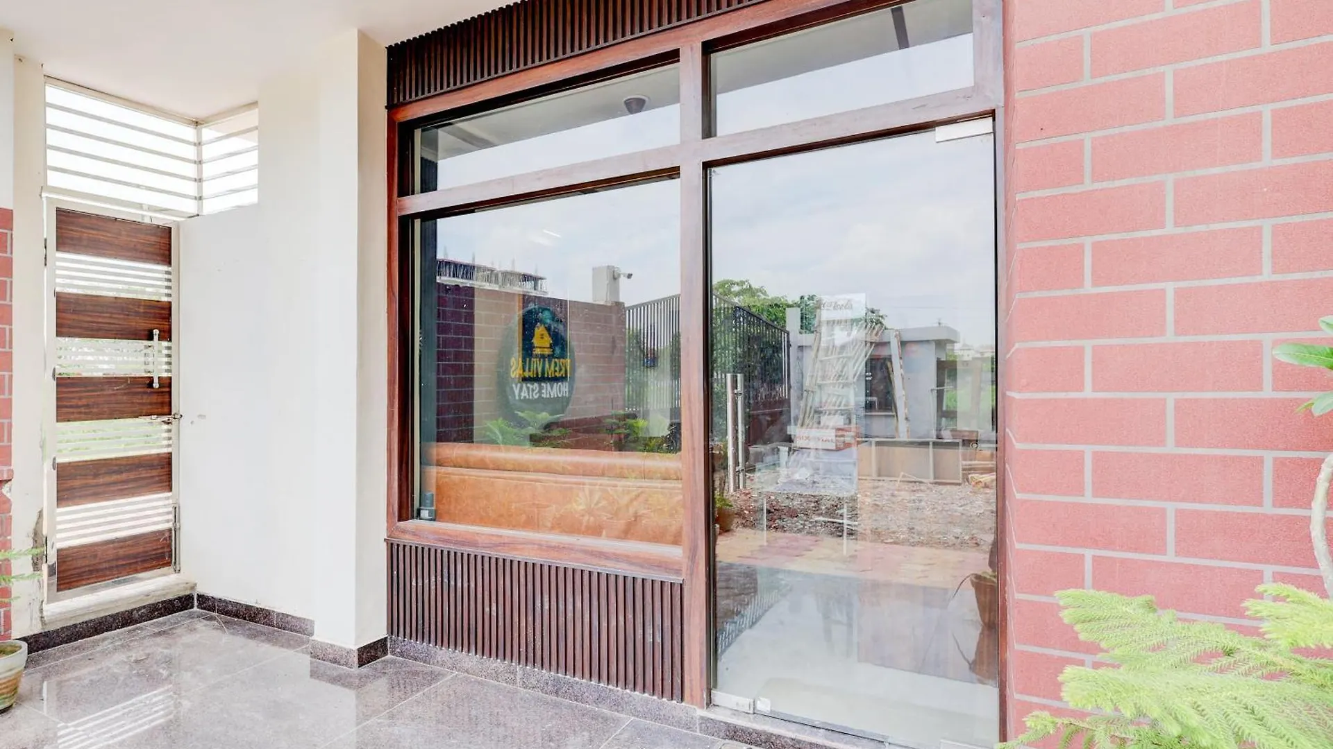 Collection O Taj East Metro Station Formerly Prem Villas Home Stay Agra  Hotel Agra (Uttar Pradesh)