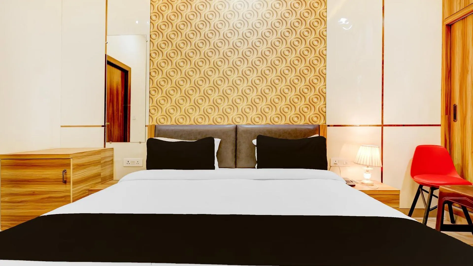 Collection O Taj East Metro Station Formerly Prem Villas Home Stay Agra  Agra (Uttar Pradesh)